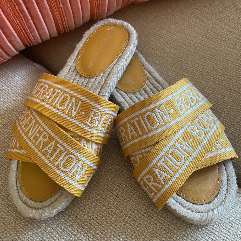 BCBGeneration Women Espadrille Maya US 5 Slide Sandals Yellow NEW